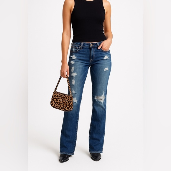 Abercrombie & Fitch Denim - Abercrombie & Fitch Distressed Low-Rise Straight Leg Jeans – Size 30x32